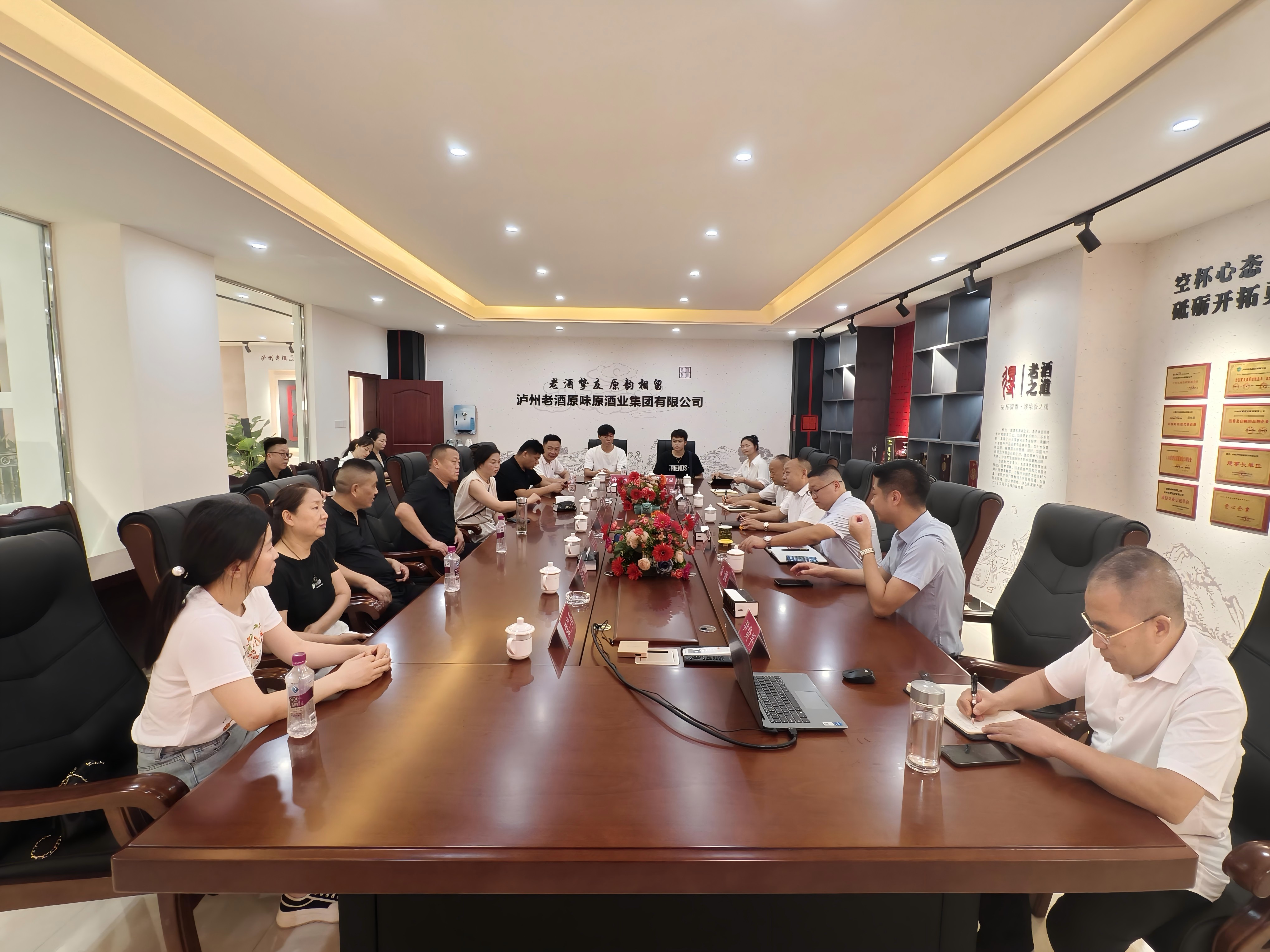 山東成武經(jīng)銷(xiāo)商蒞臨考察